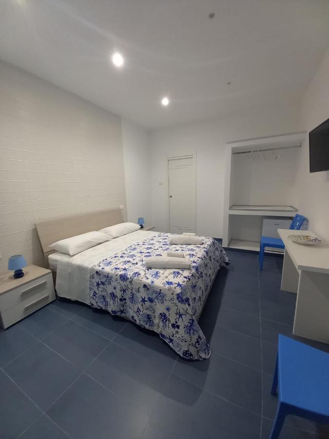 Al Delfino Blu Hotel Margherita Di Savoia Ngoại thất bức ảnh