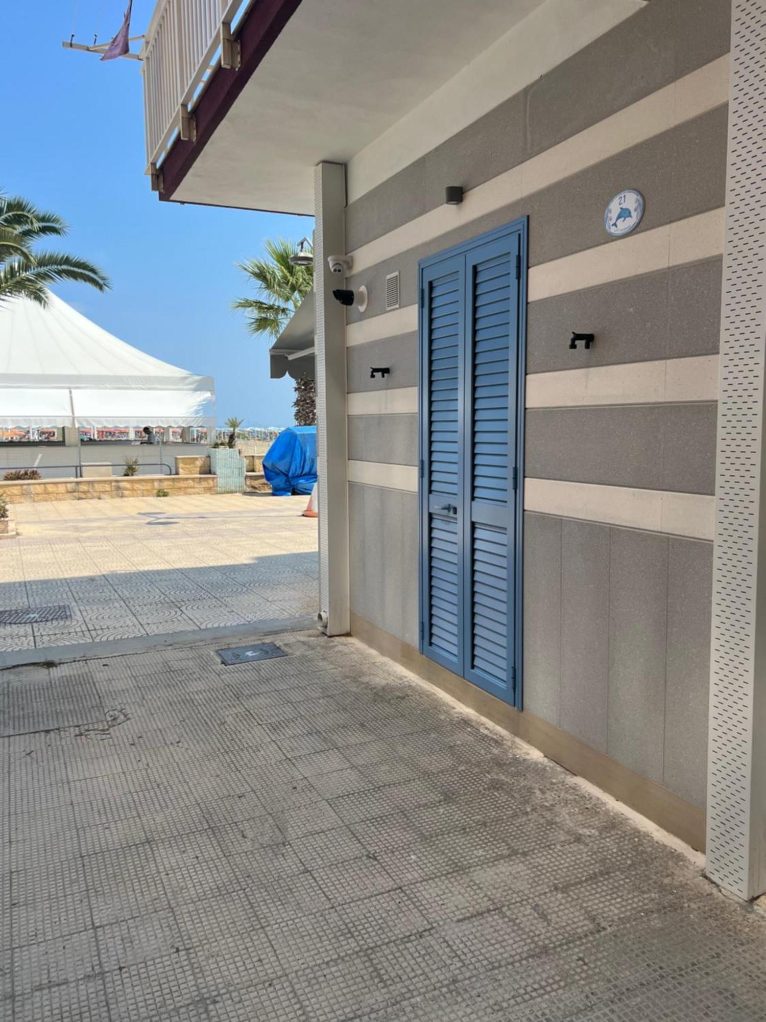 Al Delfino Blu Hotel Margherita Di Savoia Ngoại thất bức ảnh